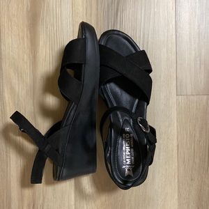 Mephisto NWOT black nubuck dressy sandal size 39